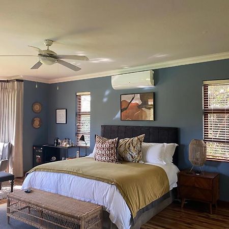 The Woodpecker Inn Pretoria Exterior photo