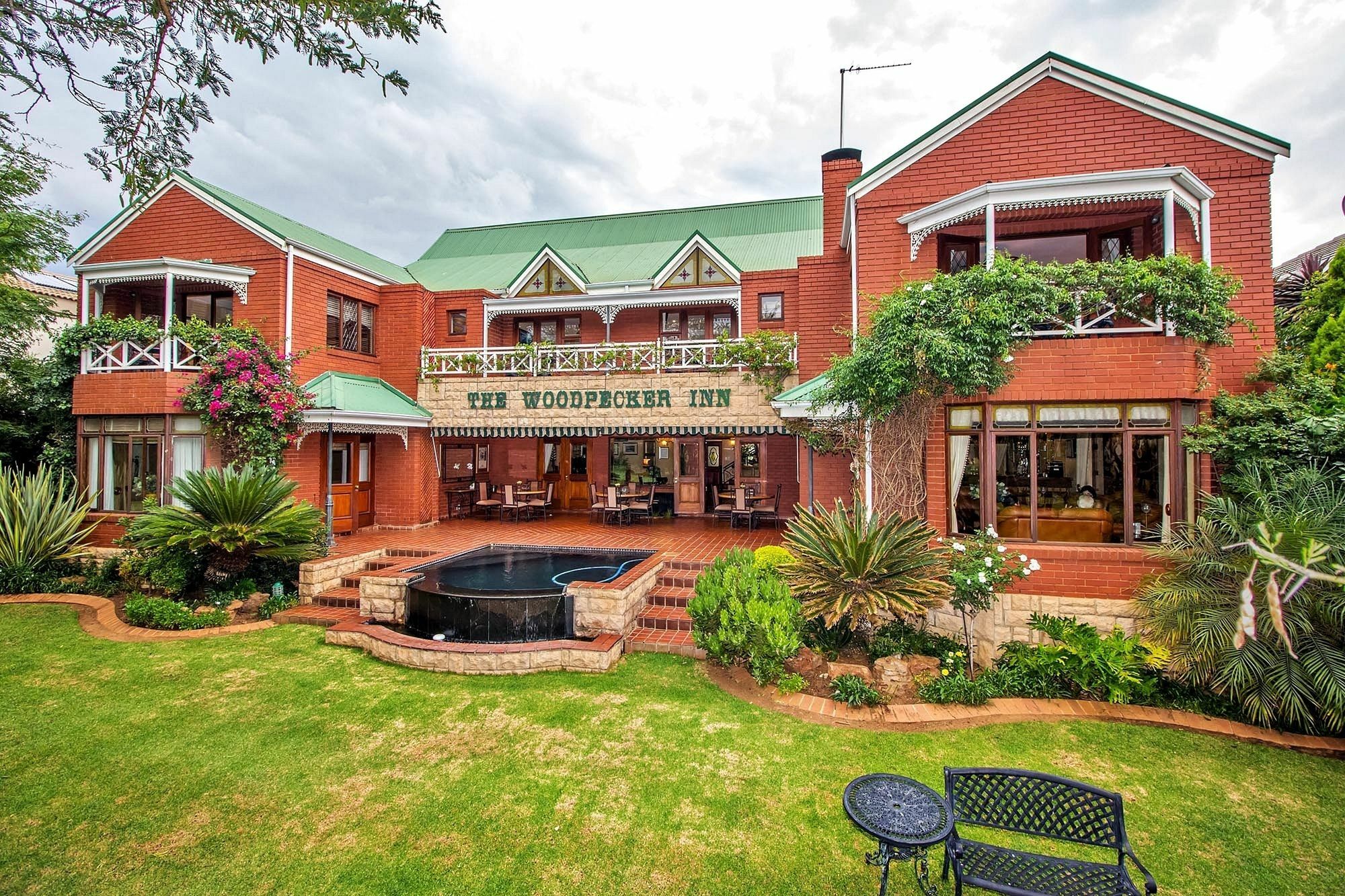 The Woodpecker Inn Pretoria Exterior photo