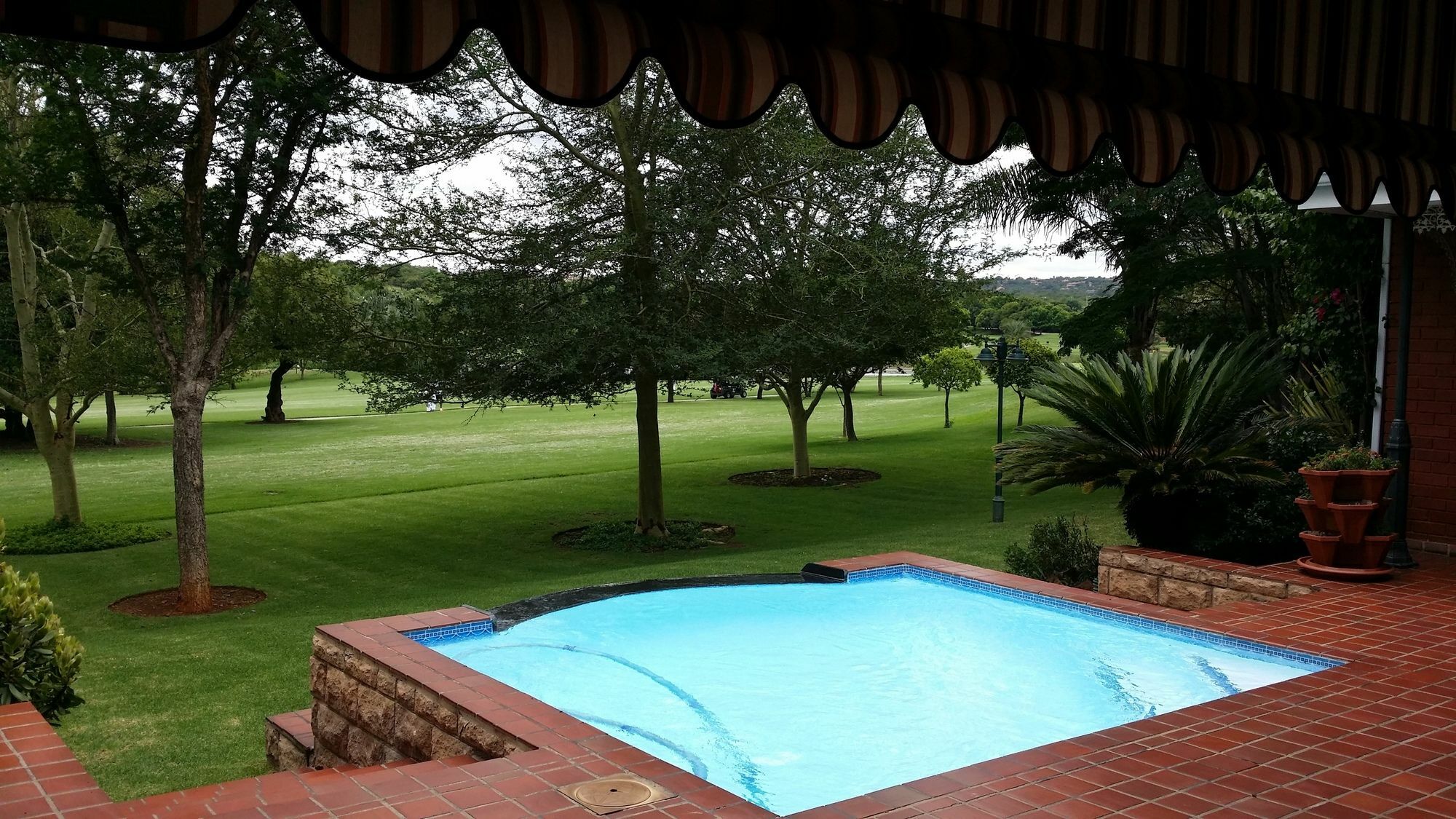 The Woodpecker Inn Pretoria Exterior photo